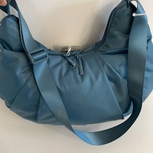 NWT Gaiam Pleated Nylon Hobo Crescent Bag Glacier Blue